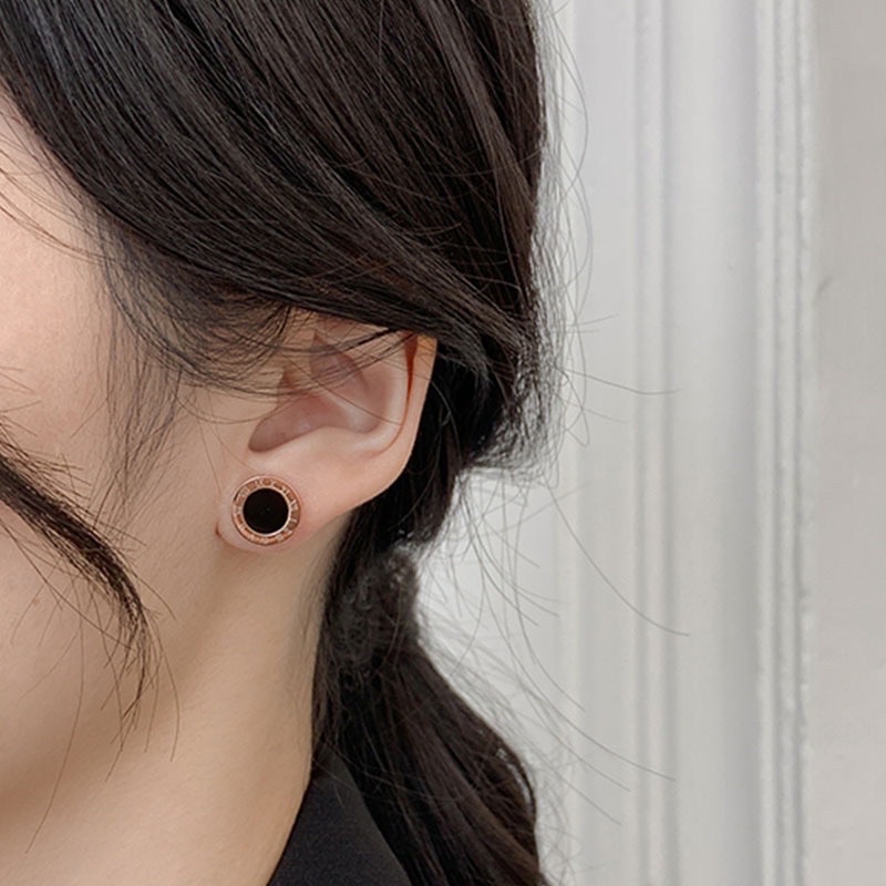 Anting BVL Angka Romawi BULAT HITAM Titanium