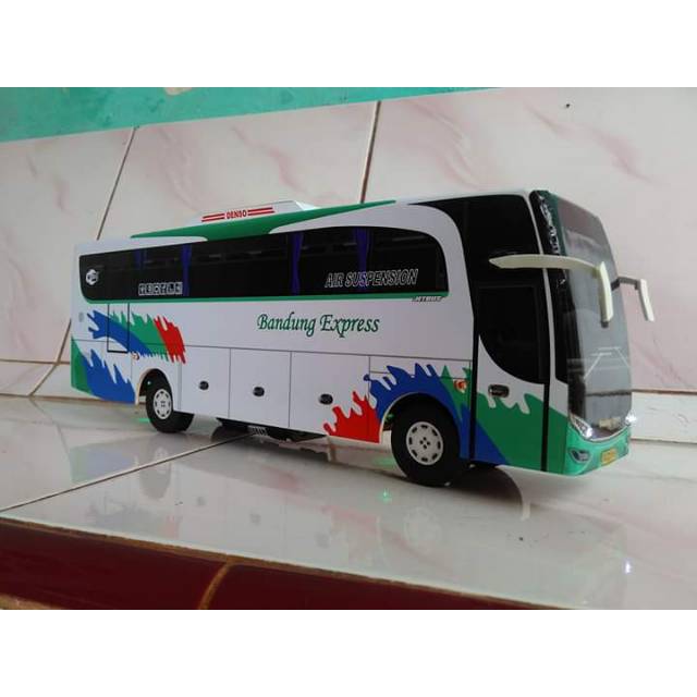 Bandung express miniatur bus RC