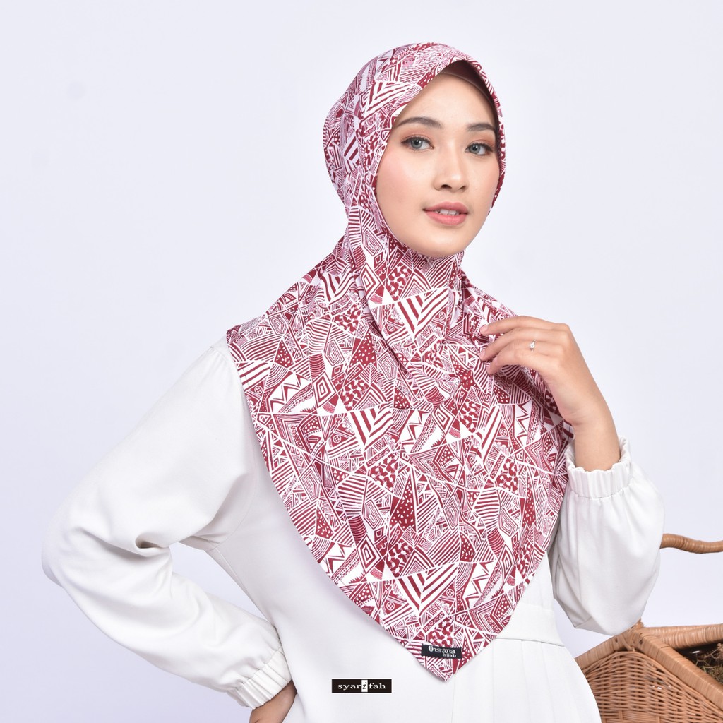 Daily Hijab | Hijab Instan Tali Serut | Hijab Instan Motif by SYARIFAH
