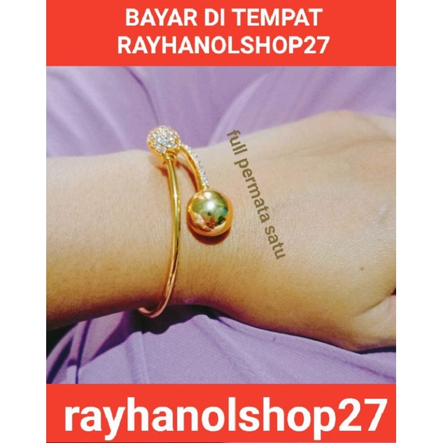 Perhiasan wanita cantik warna gold gelang tangan titanium motif pilihan anti karat lapis emas 22 k gold