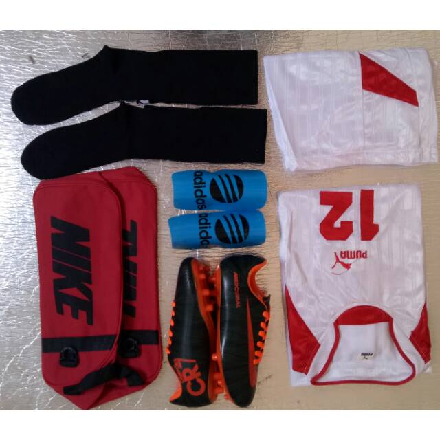 Set lengkap bola Anak cr7 (baju celana kaos kaki dekker tas)