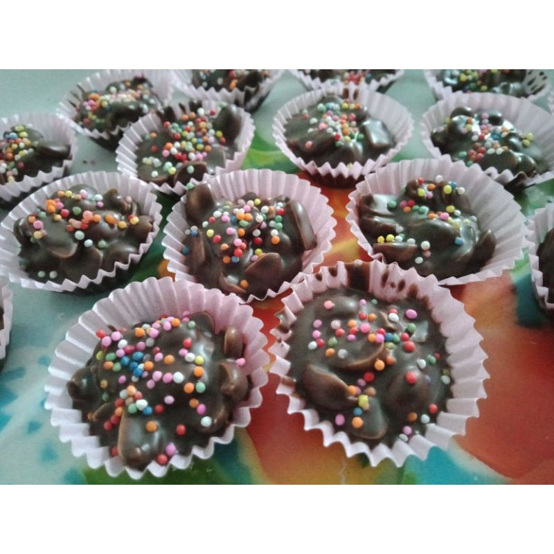 

Kue coklat kacang Lebaran 300 gr