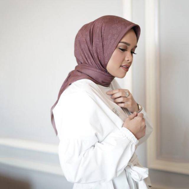 Buttonscarves Monogram Scramble Mauve