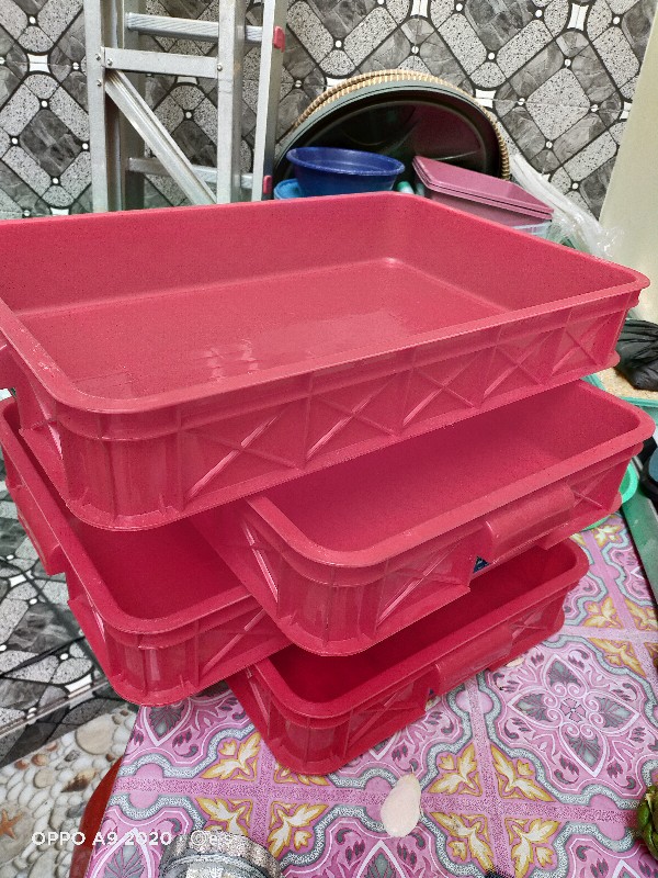 Container 2290 P Green Leaf P63.1xl41.4xt9.9cm Container Industri