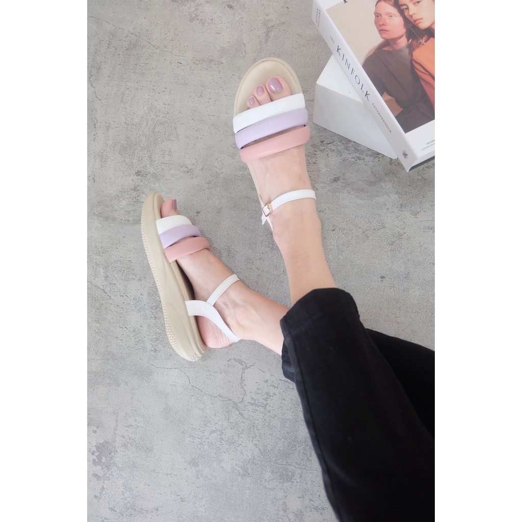 Bluebells Sandal Tali Wanita Slip On 3cm -Bress-putih