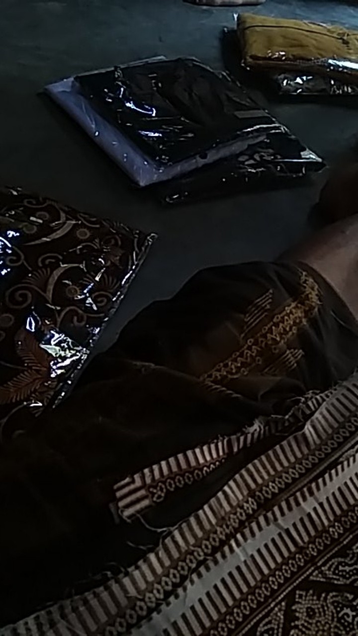 Kemeja Batik Pria Lengan Pendek  Bswart  Hrb026