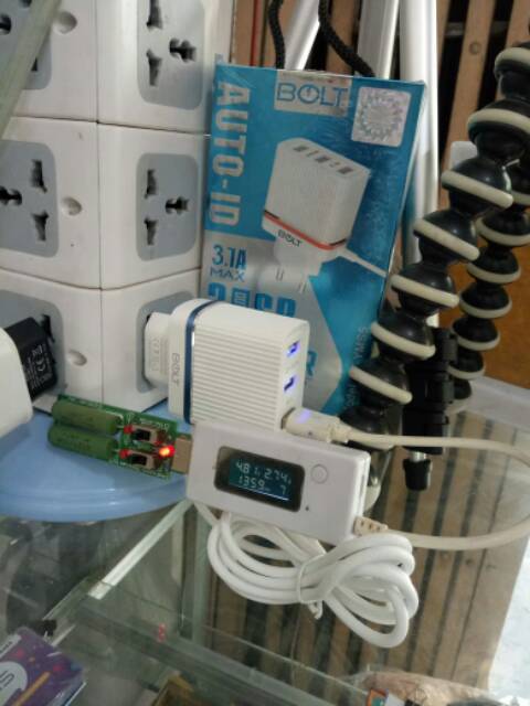 Charger bolt 3,1A 3usb CASAN 3output fast charger