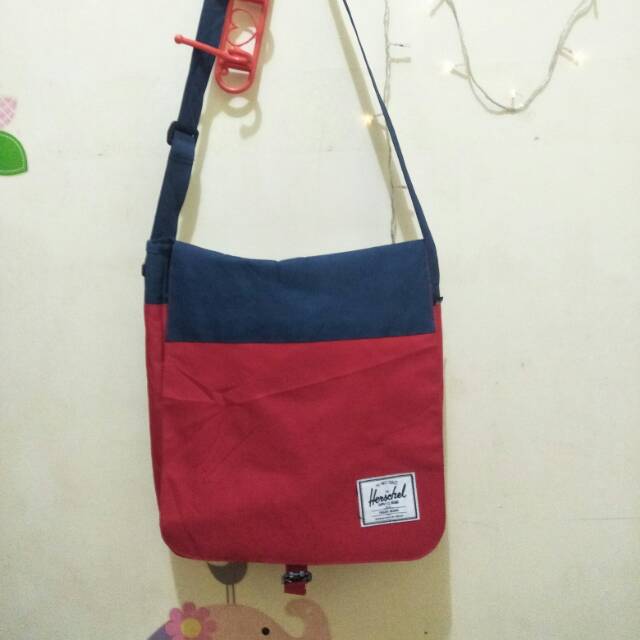 Tas Herschel slingbag original selempang vintage second