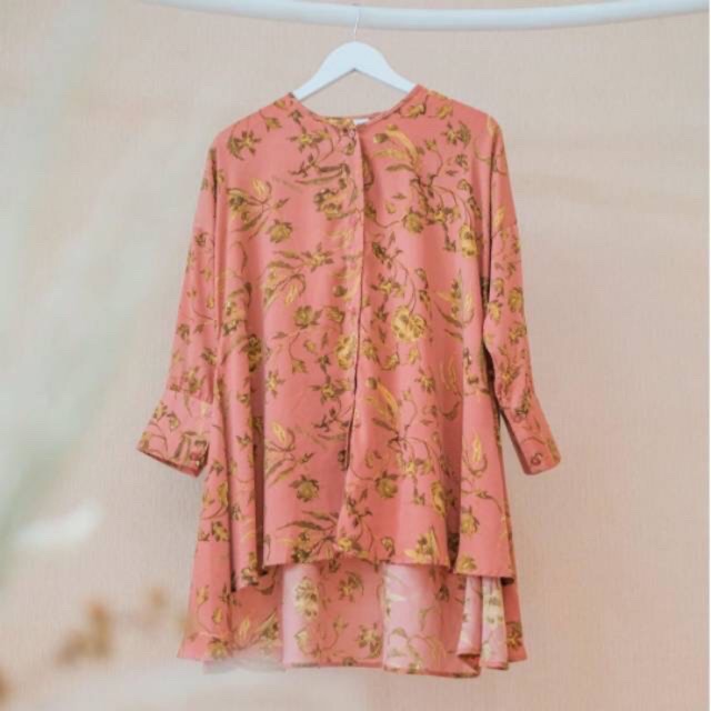 Mohan Top Ria Miranda preloved