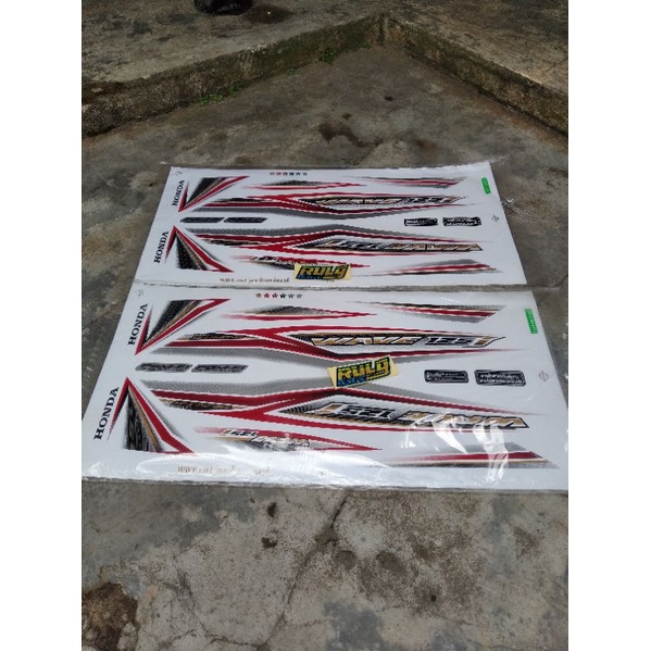 striping wave Supra x 125 helm in putih