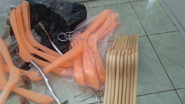 Hanger Suling Tembok 6paku  Belalai