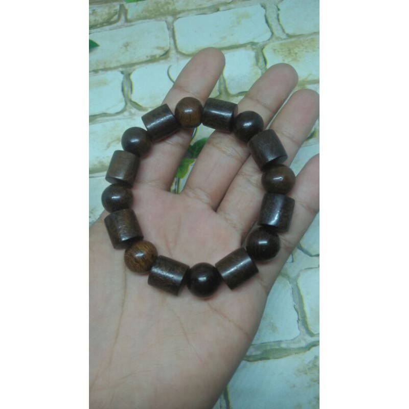 gelang kayu bertuah