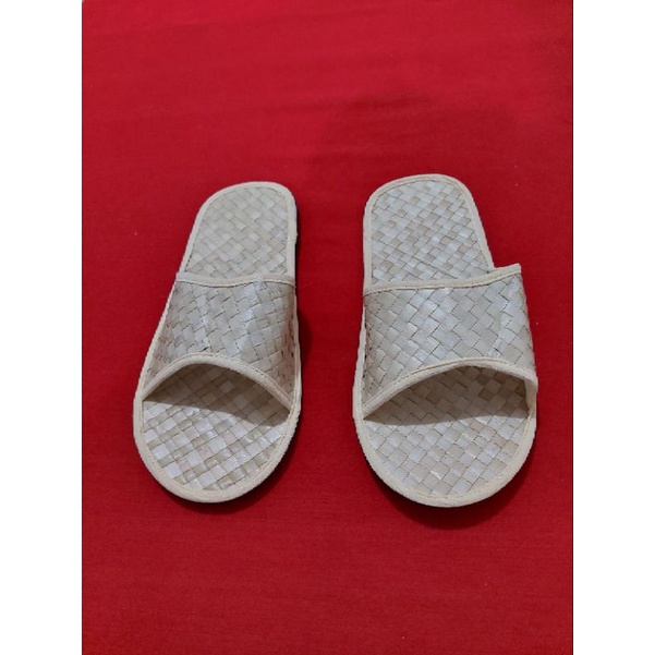 Sandal wanita /pria  sleeper bahan anyaman pandan dan kwalitas hotel di bali