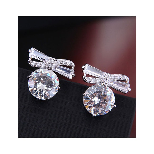 LRC Anting Tusuk Fashion Silver Bow Inlaid Zircon Stud Earrings A59322