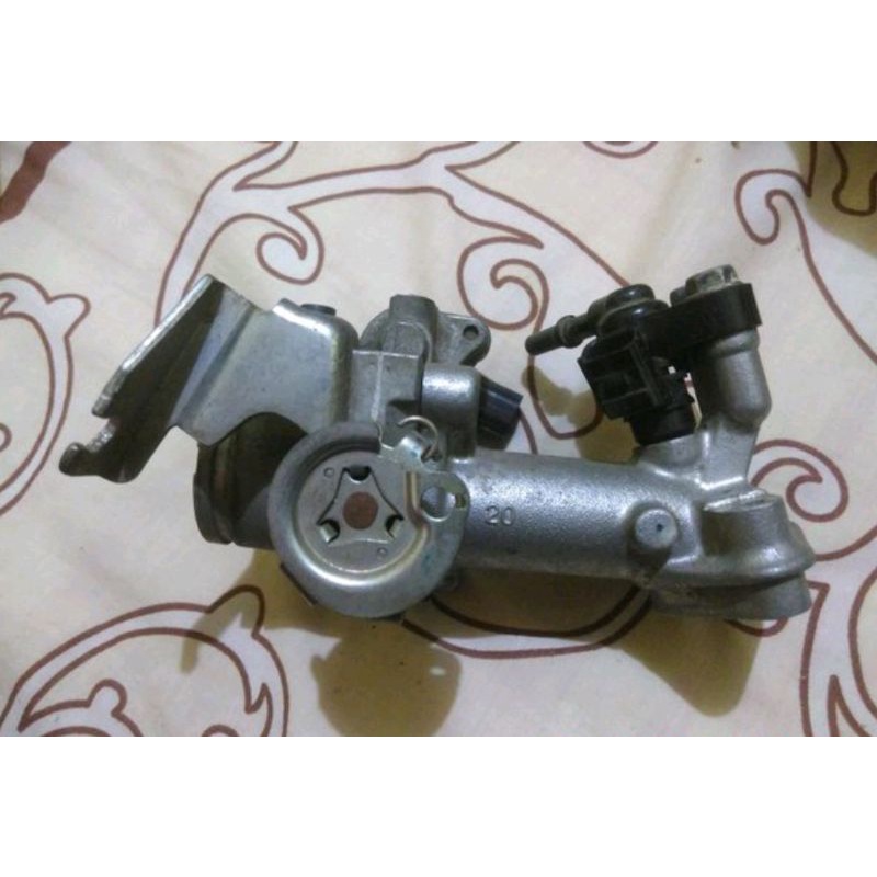 THROTTLE BODY TB KARBURATOR INJEKSI ORIGINAL LEPASAN MOTOR HONDA BEAT FI SCOOPY FI