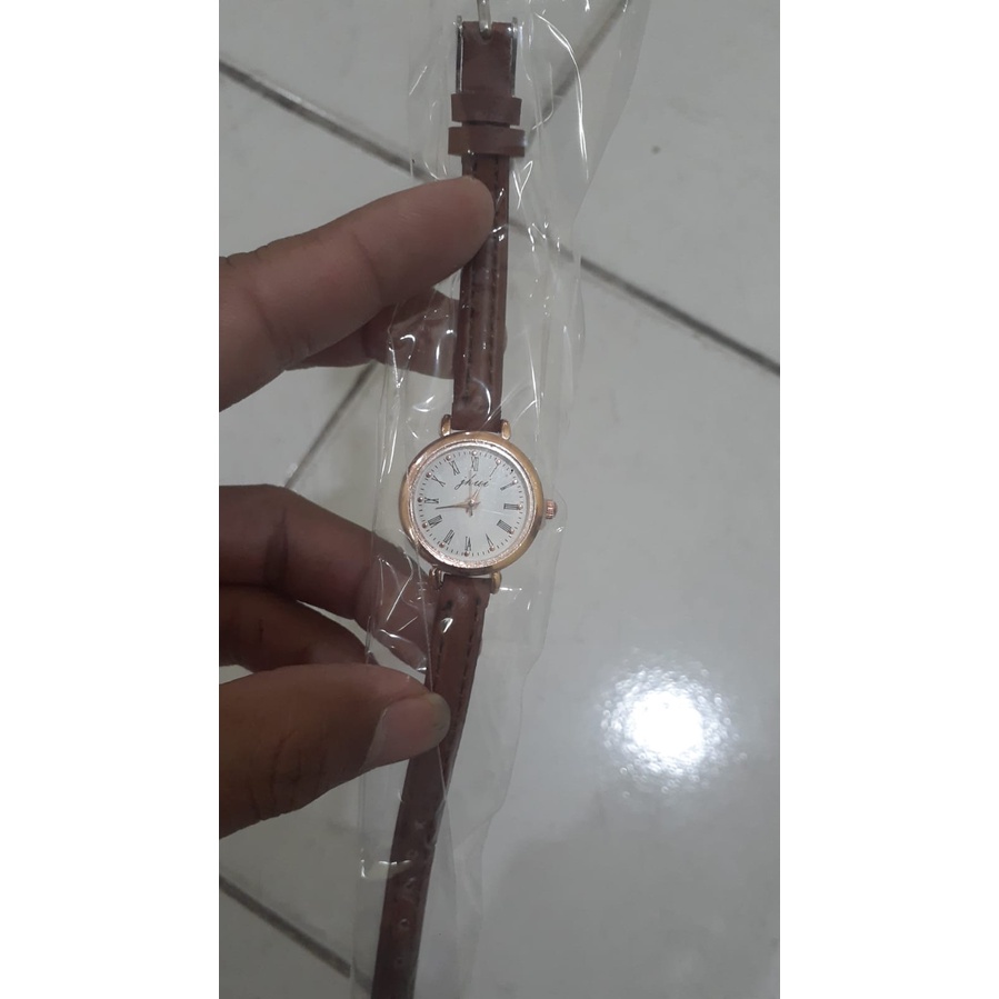 ANKL001 Jam Tangan Quartz Strap PU Analog Casual Gaya Retro Wanita Bulat Watch Korean Fashion