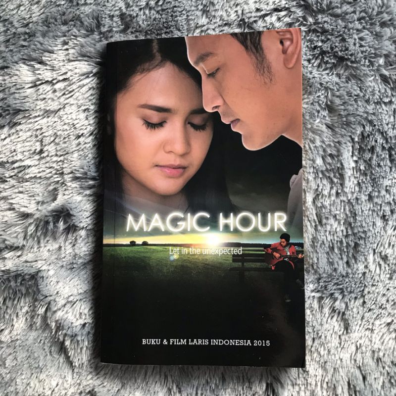 Novel Magic Hour Shopee Indonesia