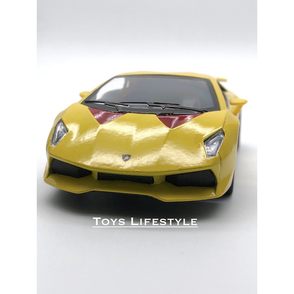 Kinsmart Diecast - Lamborghini Sesto Elemento Skala 1:36 (Kuning)