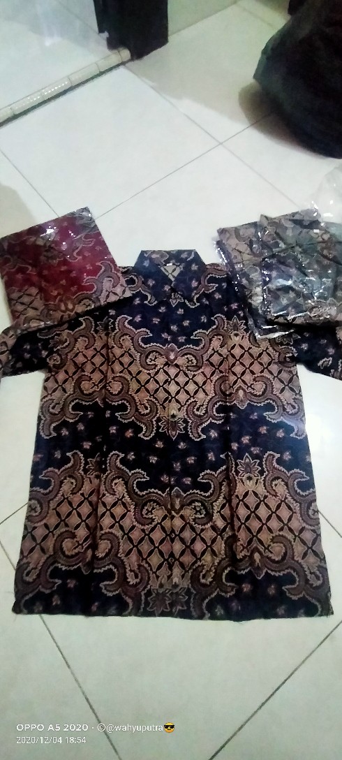 Kemeja Batik Pria Lengan Panjang • Baju Batik Pria • Atasan Tradisional Batik Pria Best Seller