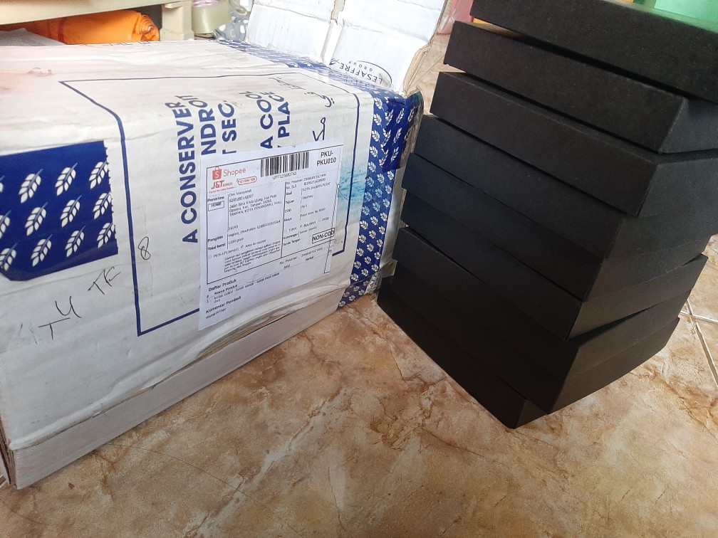 Kotak Coklat - Kotak Nastar - Kotak Moci Sekat 4x4