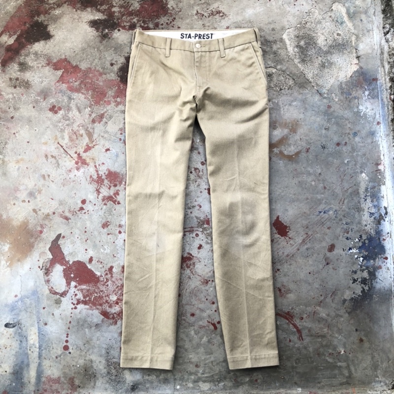 celana chinos levis (second/bekas)