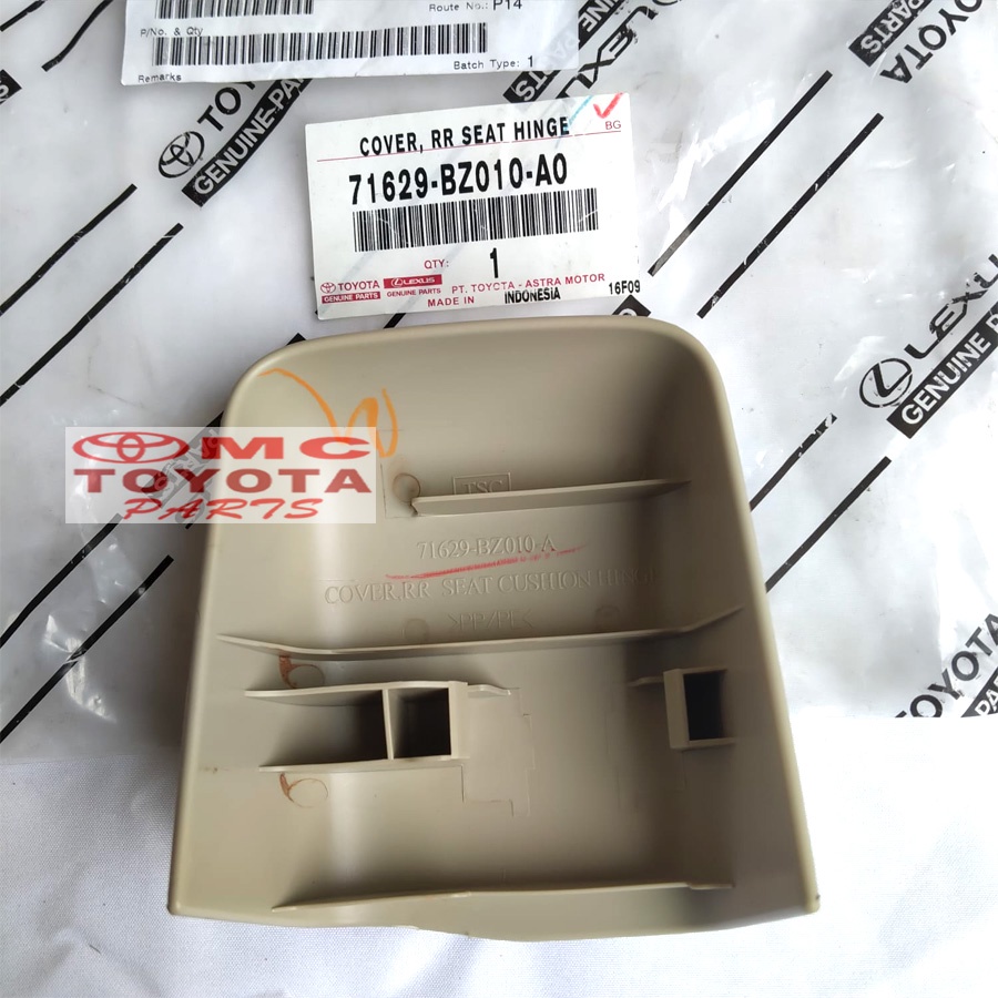 Tutup Cover Stelan Jok Tengah Avanza Xenia 71629-BZ010-A0