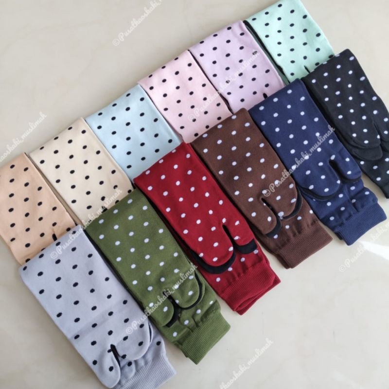 ECER MOTIF POLKADOT