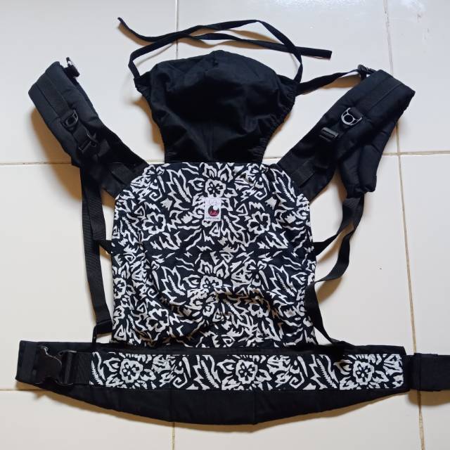 Nana Preloved Baby Carrier