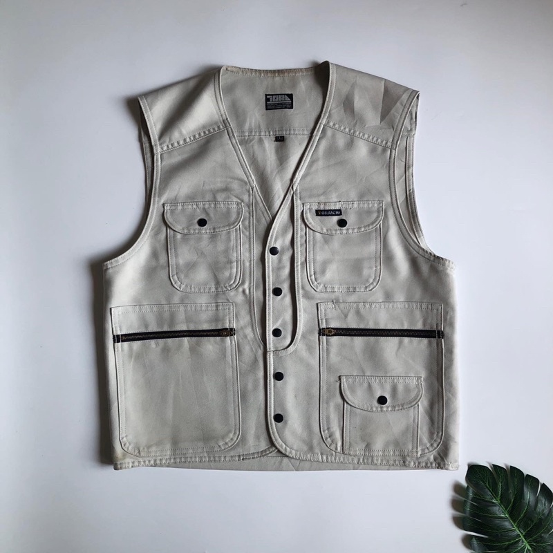 Toraichi vest