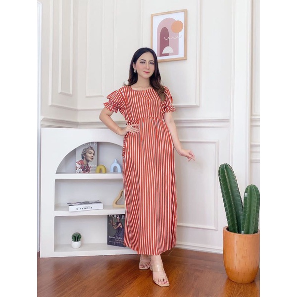 Shakila Dress by Kanaya