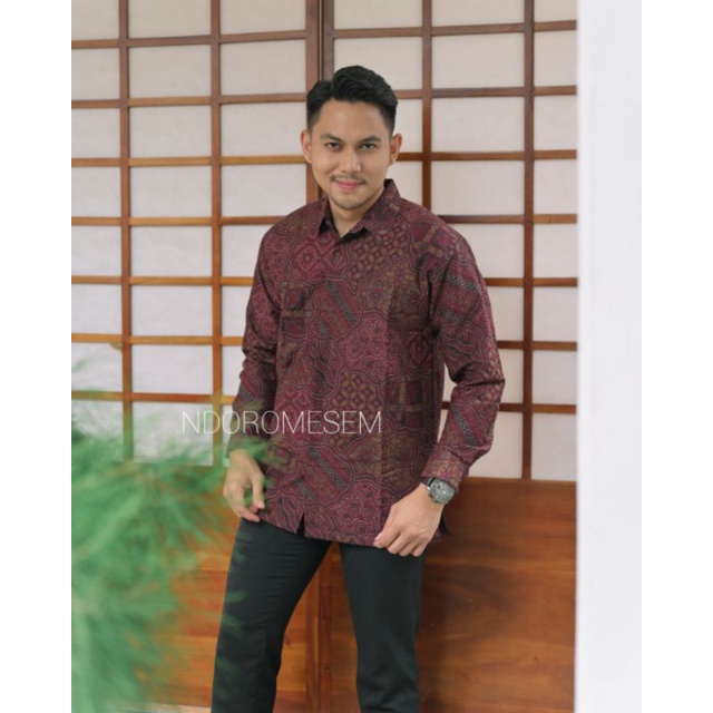 Batik sekarjagad merah katun halus full furing