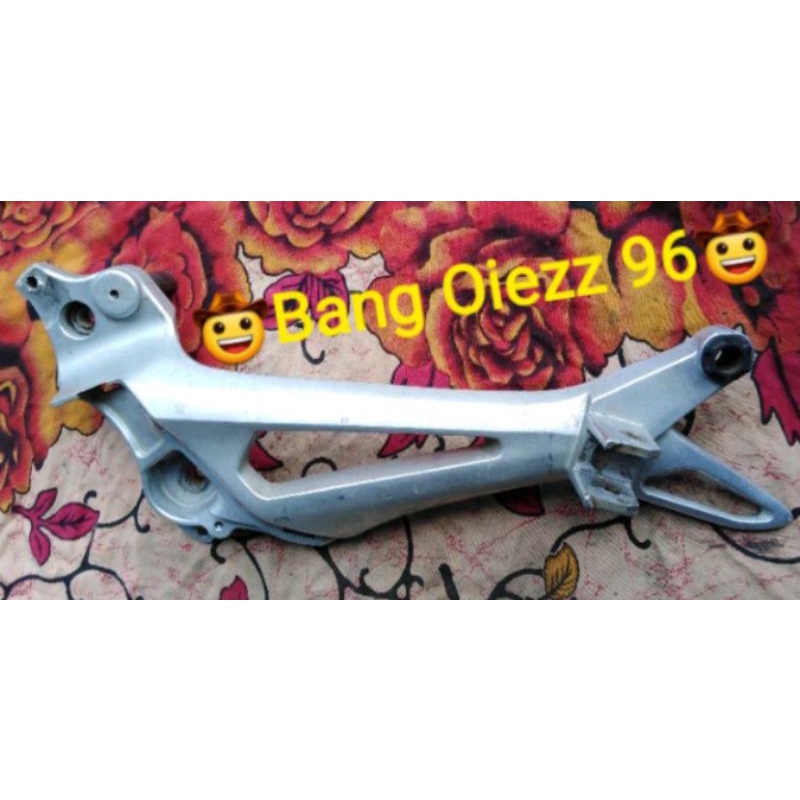 POSTEP FOOTSTEPP KANAN SUPRA 125 DD CAKRAM ORI