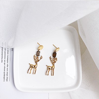 LRC Anting Tusuk Fashion Gold Color Deer Shape Decorated Earrings