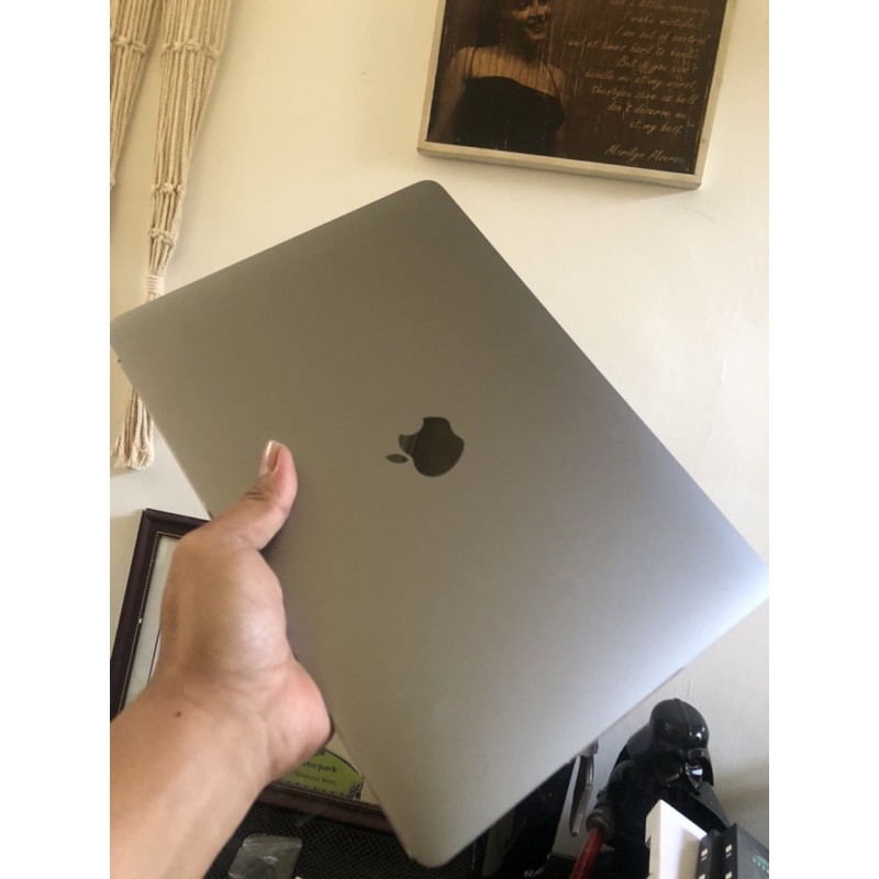MACBOOK PRO Retina 13 inch 2017 non touchbar bekas surabaya