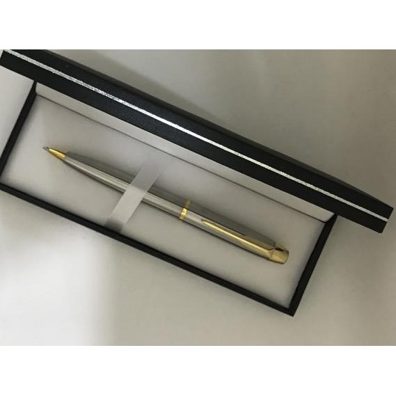 

(opm-764) Pulpen Promosi / Pulpen Esklusif / Pulpen Parker Sonnet TW Stainless Gt ( Klip Emas ) ,