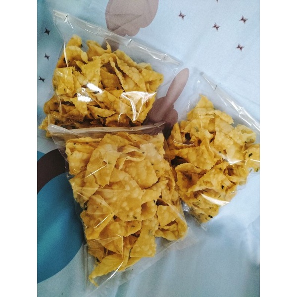 

Kue bawang khas Brebes