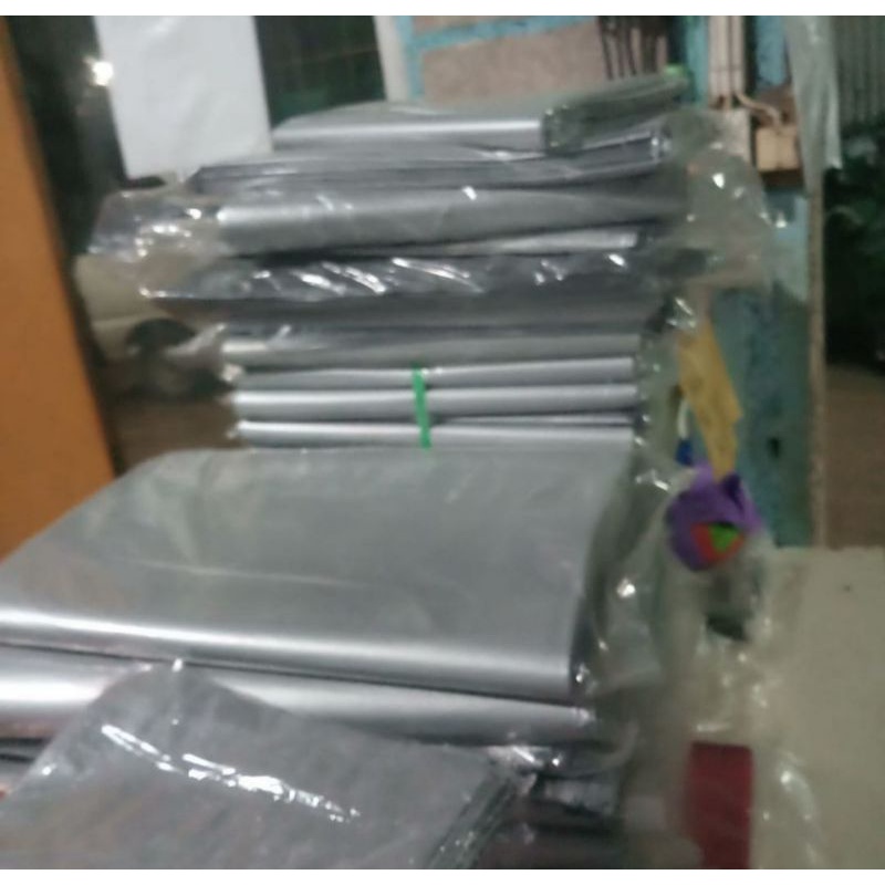 Plastik silver 30x40 tanpa plong dan tidak tembus pandang plastik packing paket plastik silver packing plastik online