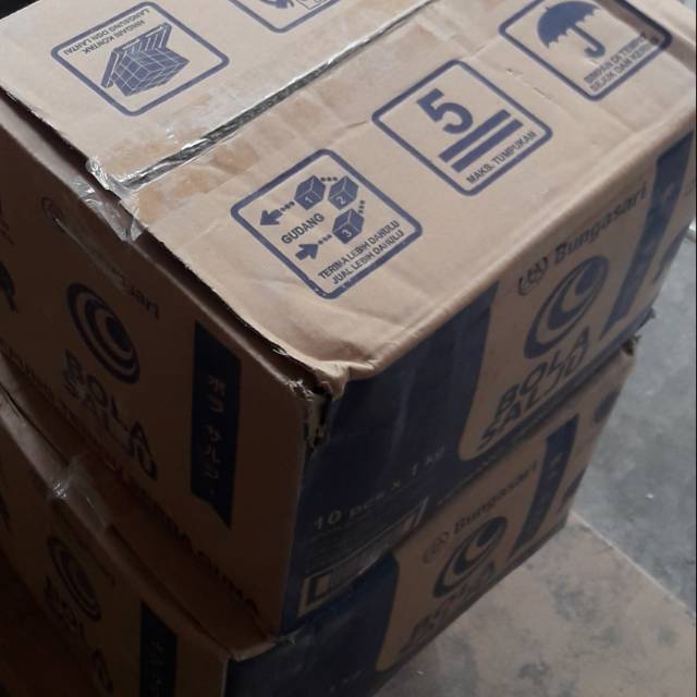 

Tepung terigu bola salju