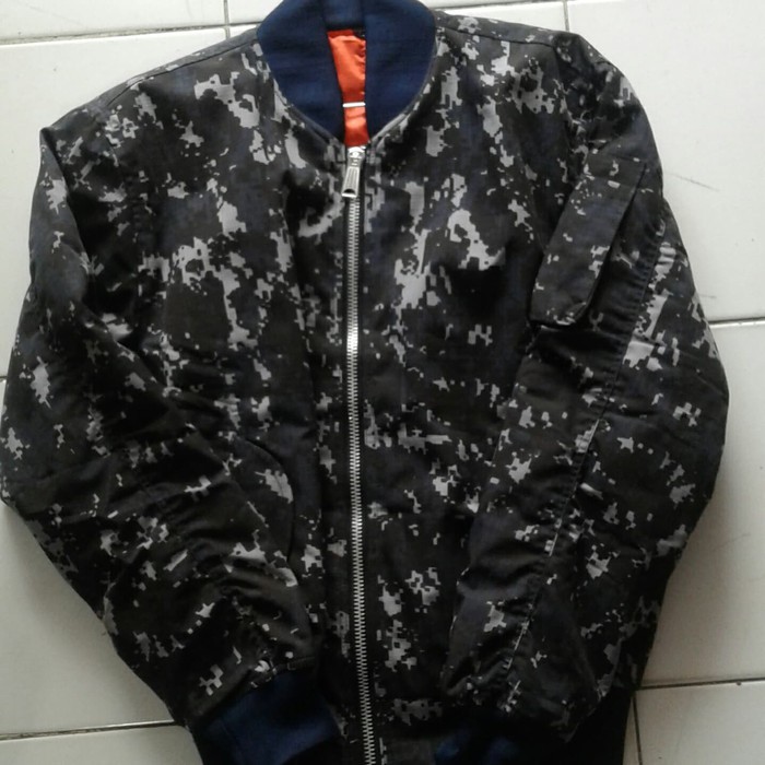 SKD   jaket bomber army