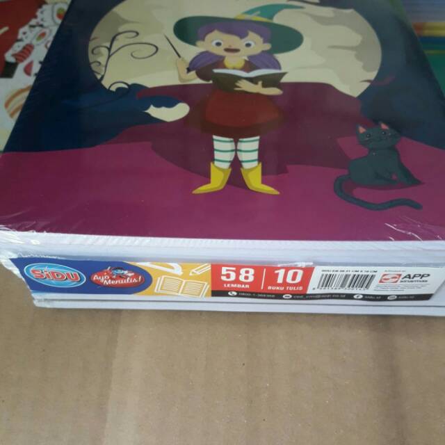 

Buku Tulis Sinar Dunia/SIDU 58 lembar 1 pak