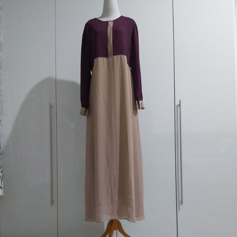 Gamis Ceruty Premium warna ungu terong mix coksu no.26