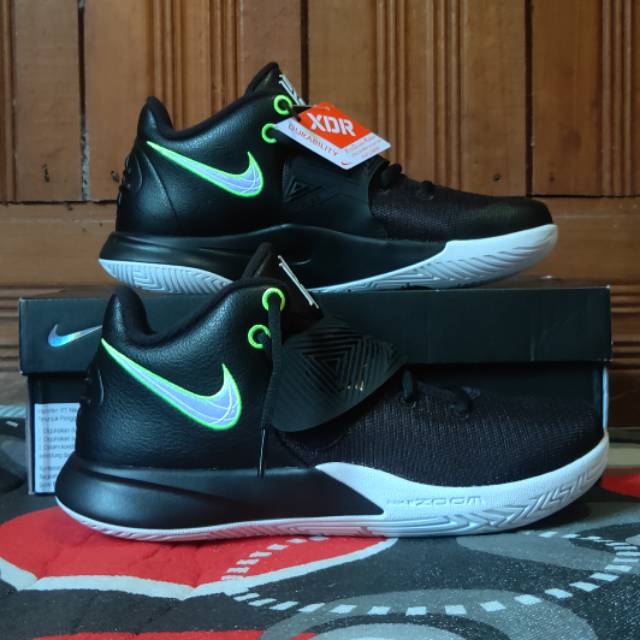 kyrie irving flytrap 3 black