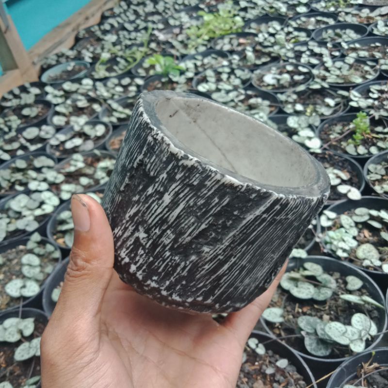 pot relief pot hias vas bunga