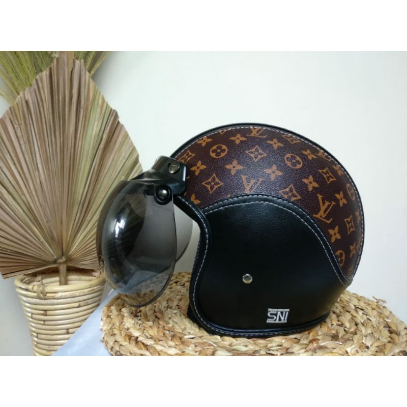 helm bogo kulit motif lv Guci bunga wanita catur SNI terbaru dengan kaca cembung datar