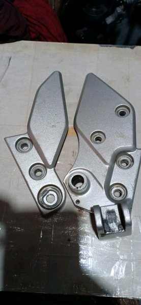 step depan yamaha vixion new original foot step depan yamaha vixion new