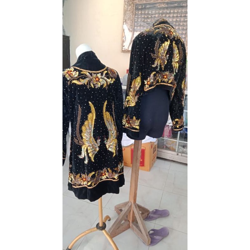 preloved baju manten/baju manten bludru/preloved bludru/baju pengantin prelovedbaju pengantin bludru