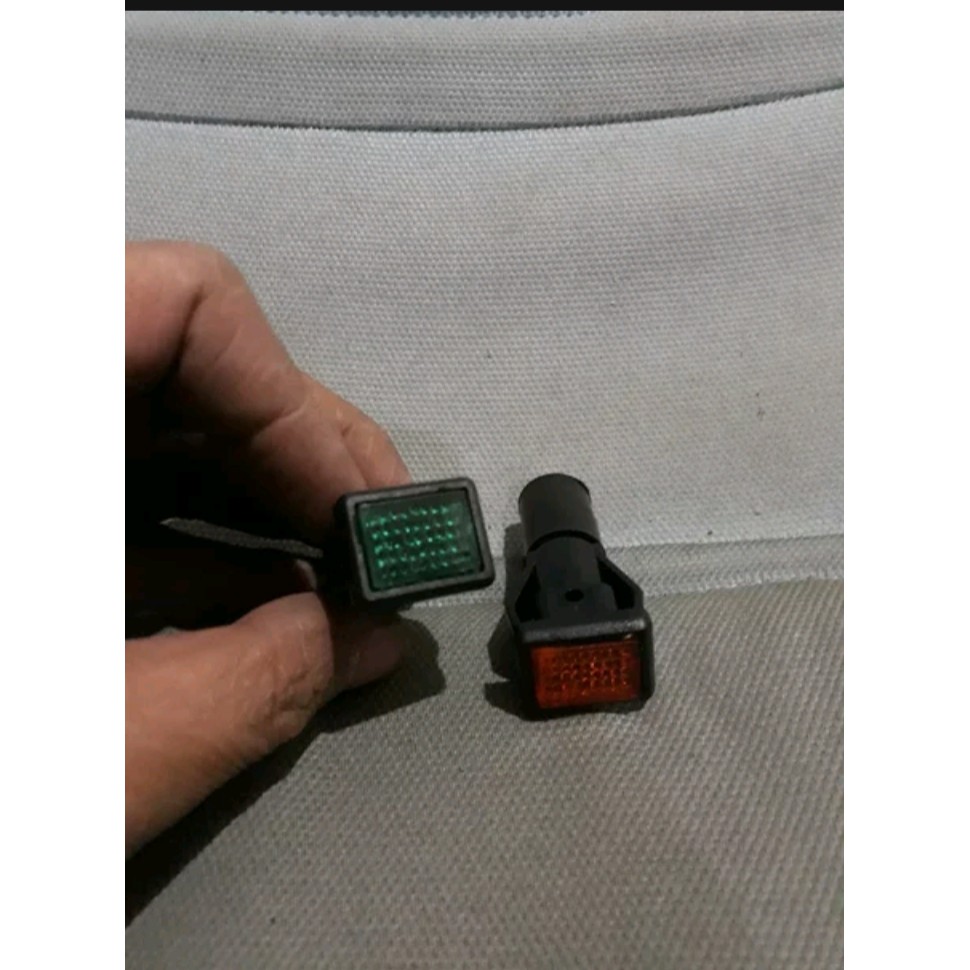 sepasang lampu indikator untuk stang vespa px mk 1 awal 80 an