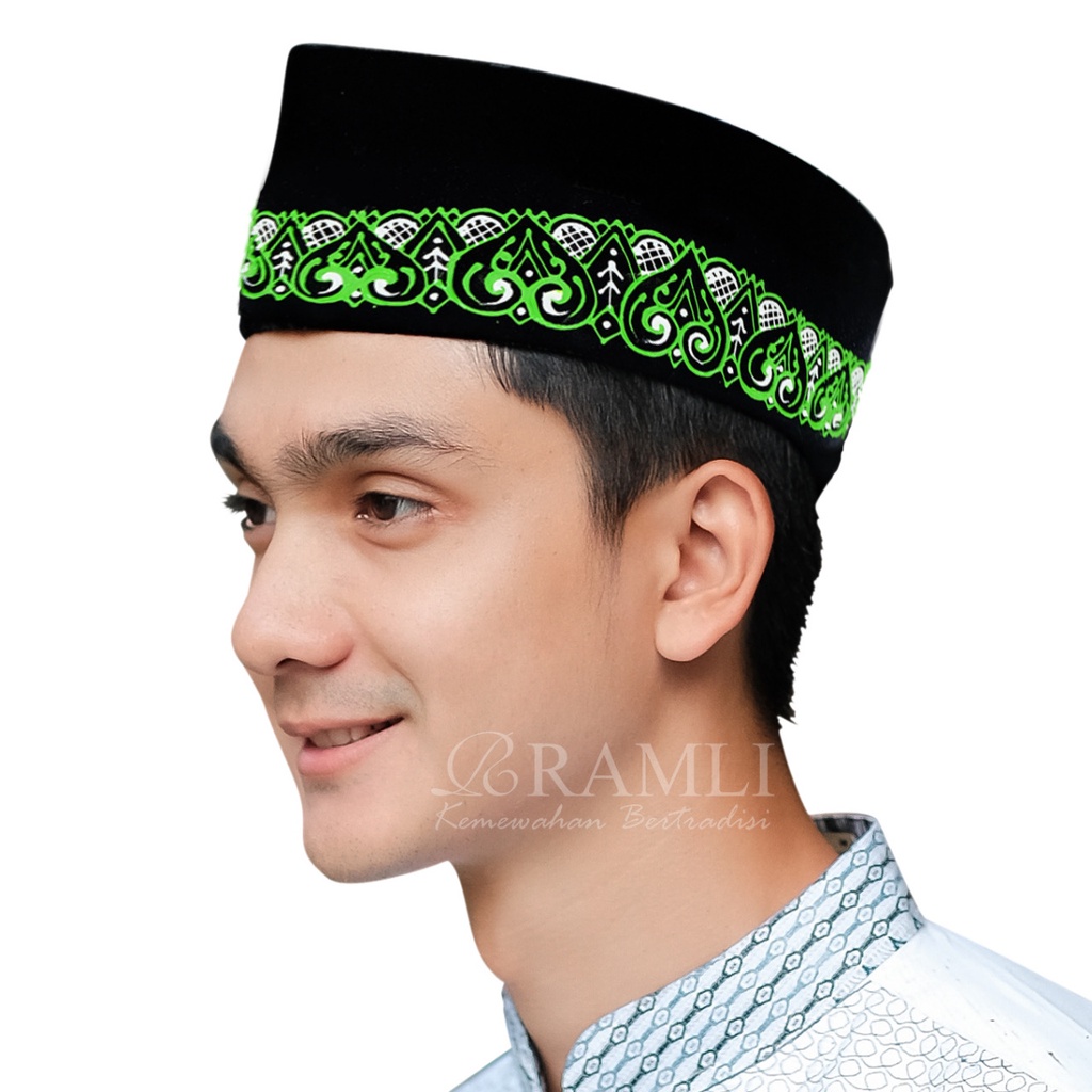 Kopiah Songkok Hitam Lukis Soga Motif Tribal Aceh
