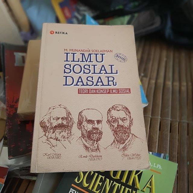

Buku Ilmu Sosial Dasar Teori dan Konsep Dasar M. Munandar Soelaeman