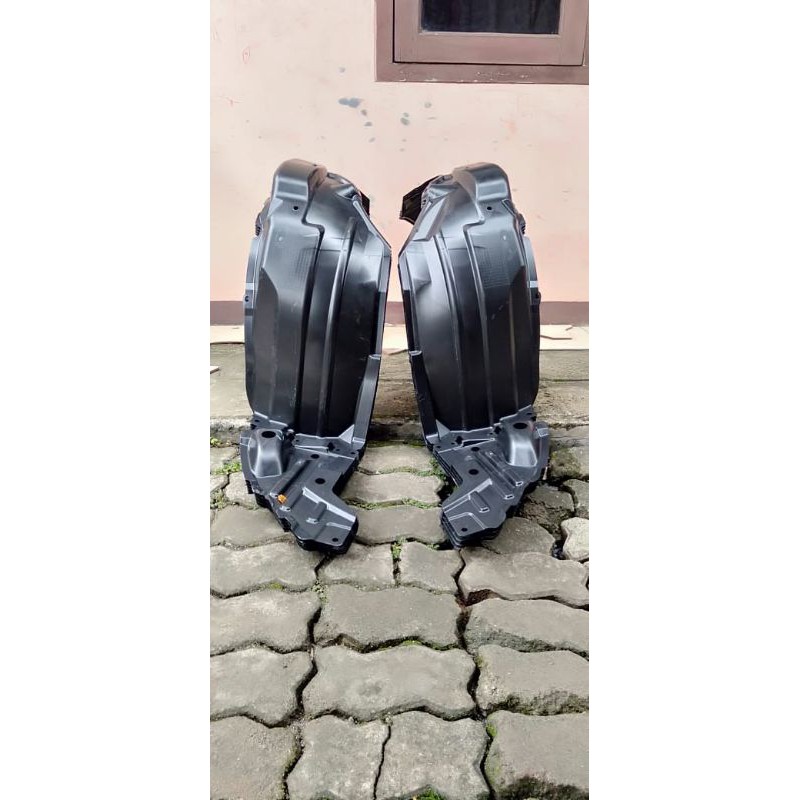 liner FENDER spakboard depan Vios original